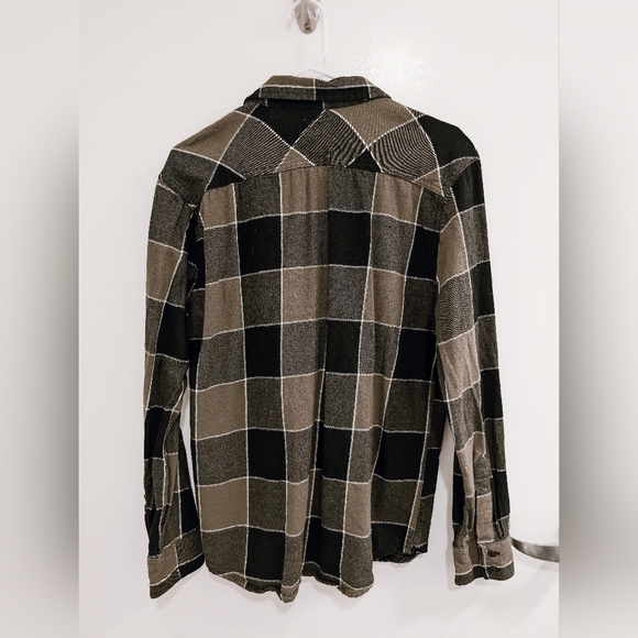 Levi's Plaid Shirt - Picture 4 of 4